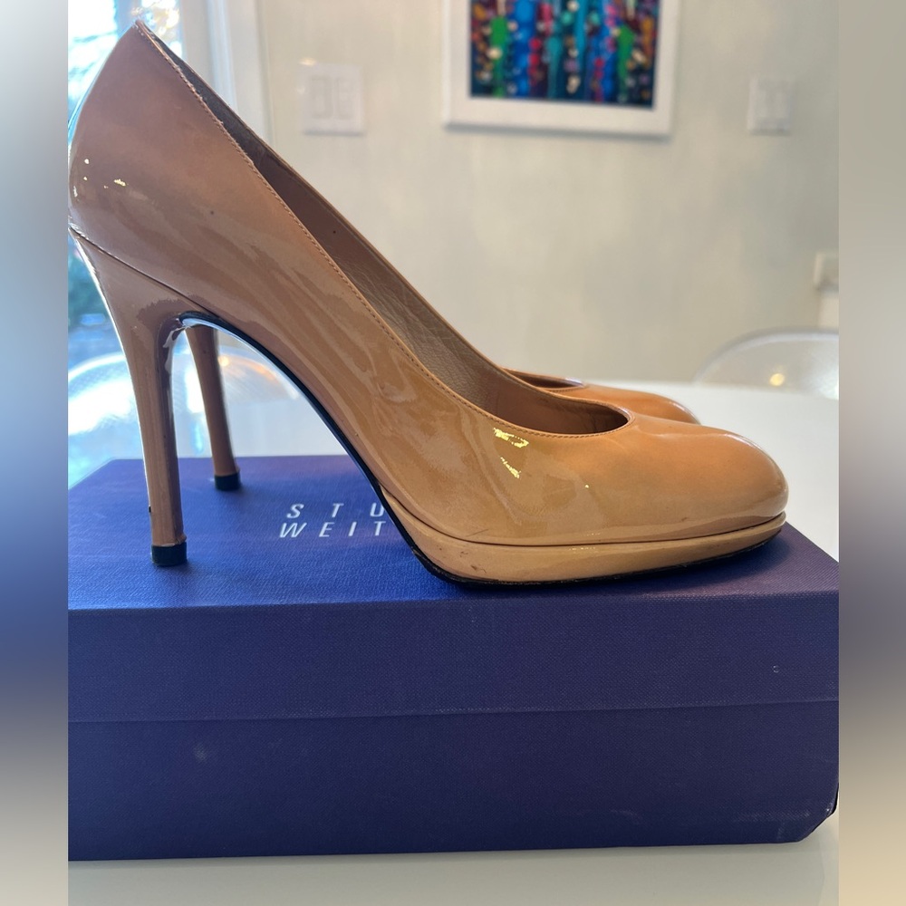STUART WEITZMAN NUDE PATENT LEATHER ROUND TOE PUMPS PLATSWOON
ADOBE ANILINE 8.5
